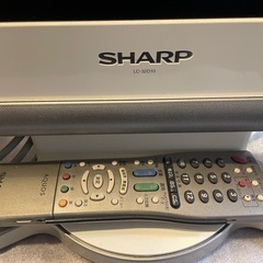 AQUOS32インチ液晶テレビ　希少ホワイトの画像