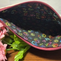 長いネコ模様ポーチの画像