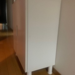IKEAのキャビネットの画像