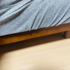 ニトリ製　マッドレス付きベッドフレームの画像