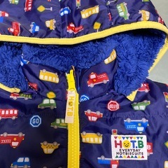 HOT BISCUITS 乗り物柄リバーシブルアウター90サイズの画像