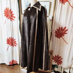 とびっきり！なシルエット。ハラコ風艶やかロングマントコート、いかがでしょうか？の画像