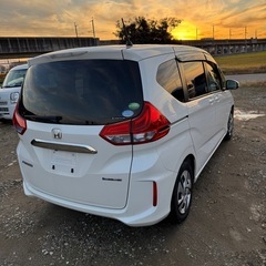 ホンダ　フリードの画像