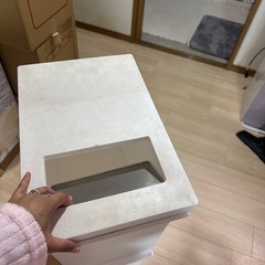 ゴミ箱の画像