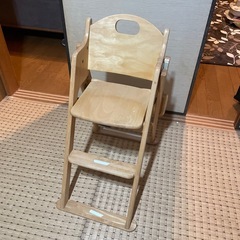 ベビーチェアテーブル付き
の画像