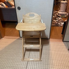 ベビーチェアテーブル付き
の画像