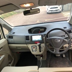 ダイハツムーヴ（CVT）❗️車検2年付き❗️綺麗なパールホワイト❗️ETC❗️ナビ❗️バックモニター❗️社外アルミホイール❗️新品バッテリー❗️の画像