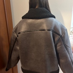 モコモコブラックアウターの画像