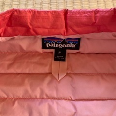patagoniaキッズベスト ピンク　3Tの画像