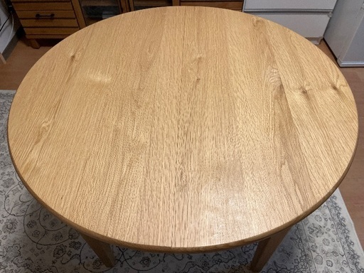 リセノのフォークジュニア伸長式ダイニングテーブル