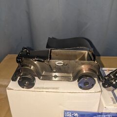 金属製の置物、2個の画像