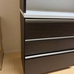 食器棚　差し上げます。 の画像