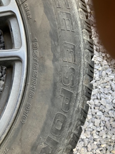 ホイール付きスタッドレスタイヤ
【195/65R15 91Q】