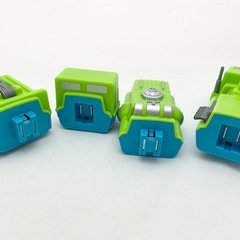 つなげて遊ぶ乗り物のおもちゃ 知育玩具 の画像