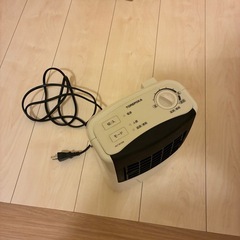 HITACHI TOREPOKA HLT-A71KS 電気湯風機　人感センサーの画像