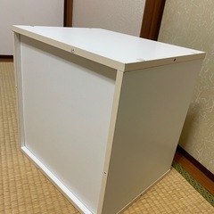 収納ボックスの画像