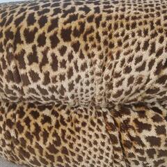 ヒョウ柄大型円形クッション 2個セットの画像