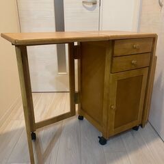 折り畳みデスク・椅子付属セット（コンパクトで使いやすい）の画像