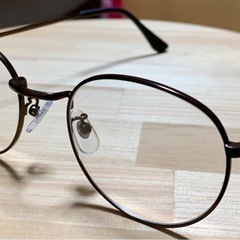 伊達メガネの画像