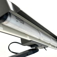 蛍光灯卓上スタンドの画像