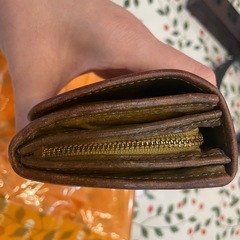 ダコタ財布
の画像