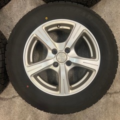 バリ山■24年製 GOOD YEAR ICENAVI 7 195/65R15 15インチ 6J +43 カローラフィールダー等に アイスナビ７ グッドイヤー スタッドレスタイヤ ヴィッツ アクア ヤリス フィット パッソ マーチ デミオ　等にの画像