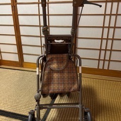 【美品/ほぼ未使用】歩行器 (軽量・折りたたみ可能)の画像