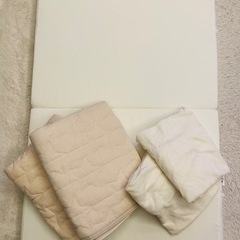 ベビーベッド プレイヤードの画像