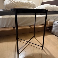 IKEA サイドテーブル 黒
 の画像