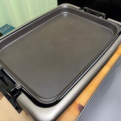 タイガー ホットプレート CRV-B300   プレート3枚タイプ（平面／たこ焼き／波型）の画像