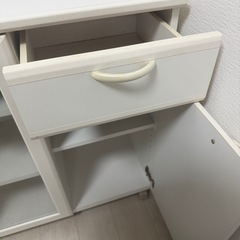 キッチンラック　食器棚　　　キャビネットの画像