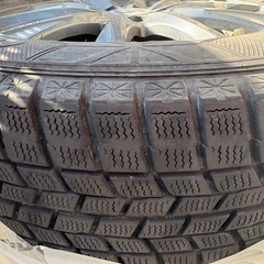 【スタッドレスタイヤ4本ホイール付き】　プリウス　グッドイヤー　の画像