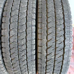 195/80/15LT冬ブリジストンの画像