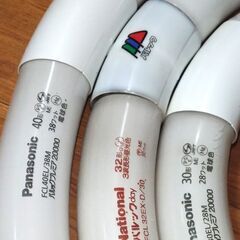 FCL 蛍光灯ランプの画像