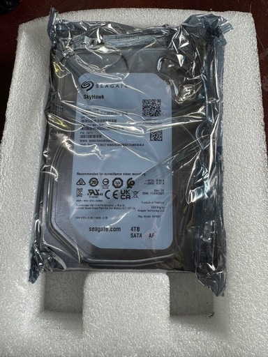 新品Seagate ST 4000VX000 4TB SATA HDD