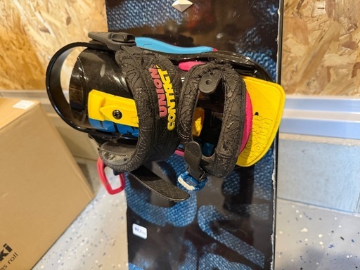 よいてさん専用　
スノーボード SCOOTER W-07（11-12）ビンディング＋カバー付き