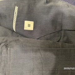 メンズスーツ　グレー系 無地 カジュアル　ビジネスの画像