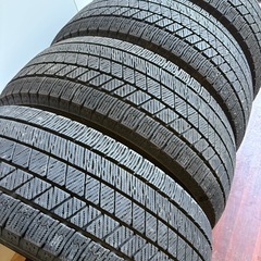 205/55/16冬VRX3の画像