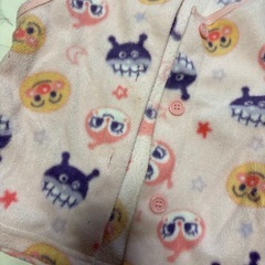 アンパンマン 寝巻き フリース ベストの画像