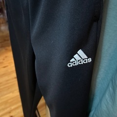 adidas・ジャージパンツのみＳサイズの画像