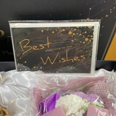 カップ、ソーサーとソープフラワーのセット 新品未使用品の画像