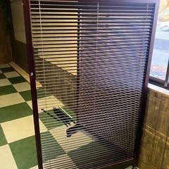 木製ブラインド付パーテーション　折り畳み可の画像