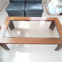 ◆オーク調ローテーブル　ガラス入りの画像