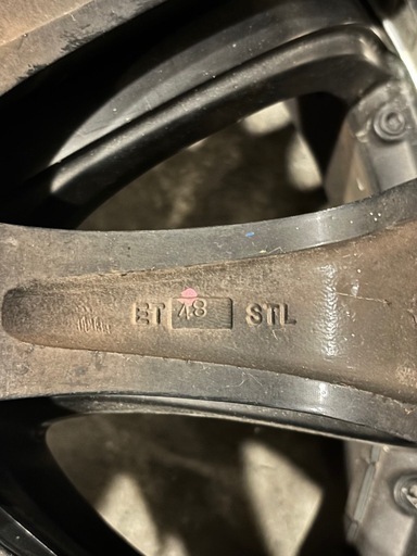 ロクサーニイーエックスバイロンスティンガー　19インチ　7.5J