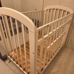 カトージ　ベビーベッド　レギュラーサイズの画像