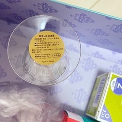 【現地受け取りげ限定】Betta 哺乳瓶 240ml ピンク・クリア未使用　乳首M新品　お祝いコップ付の画像