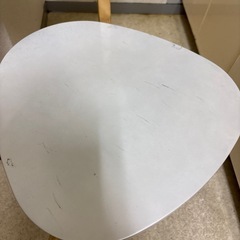 白
ダイニングチェアの画像