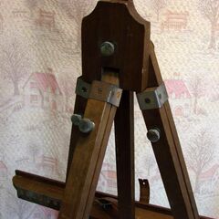 木製イーゼルの画像