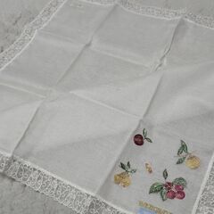 WEDGWOOD ウエッジウッド レース 刺繍 大判ハンカチ フルーツ 花 果物の画像