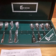 ルチアーノ・フォルネリスのコーヒースプーン/フォーク各4本セットとスミカマのエバーグレース2PCの画像